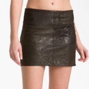 Bailey 44 Black 100% Lambskin Leather Skirt SZ 10